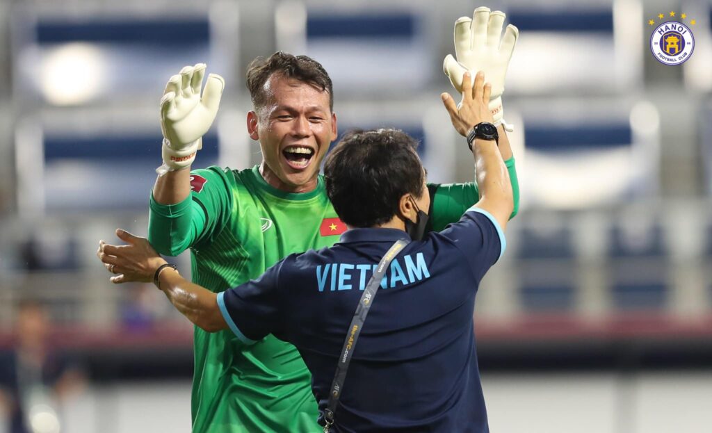 Thủ môn Tấn Trường