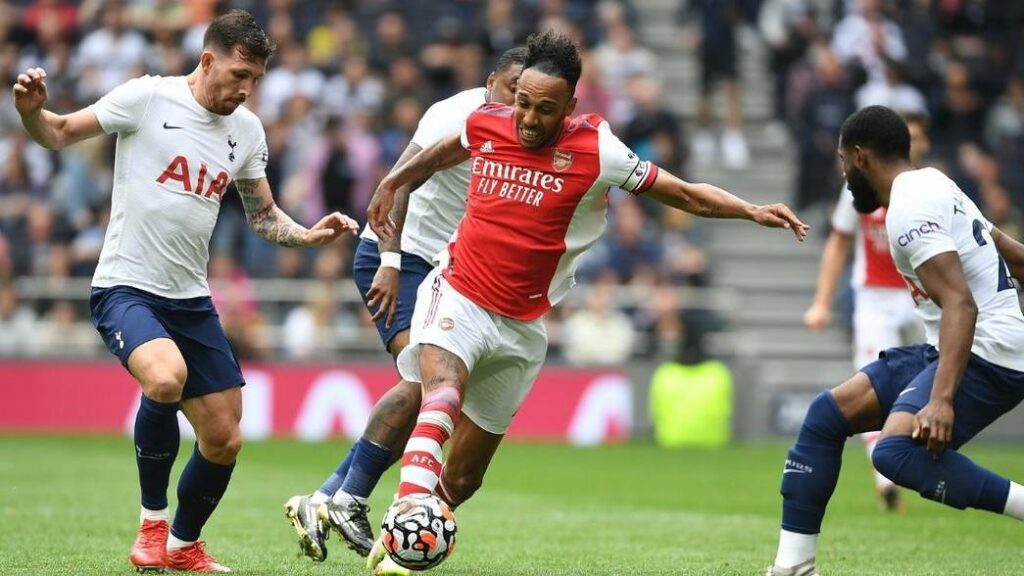 Aubameyang trong trận đấu gặp Tottenham