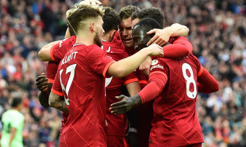 Norwich City gặp Liverpool