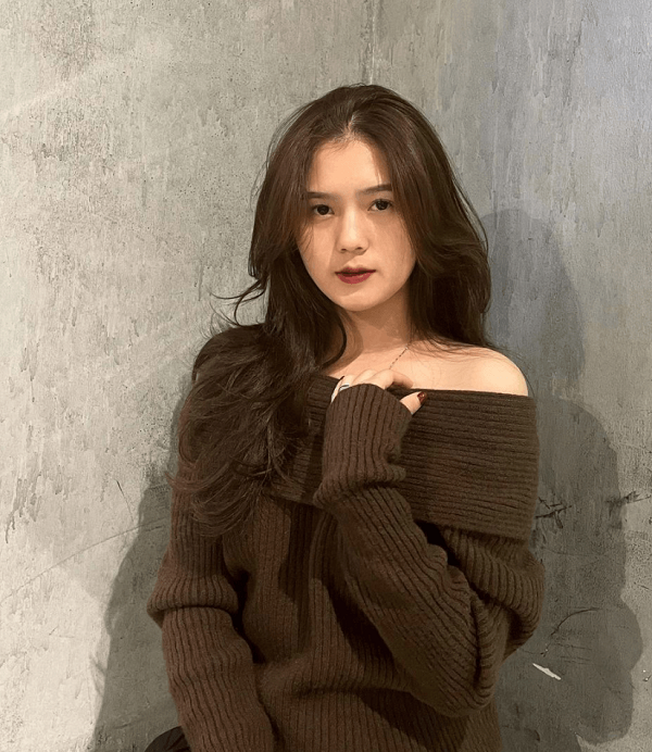 Ngô Tố Uyên bạn gái Thành Chung