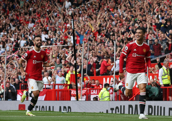 Ronaldo ăn mừng cảm xúc sau khi khai hỏa ở trận ra mắt