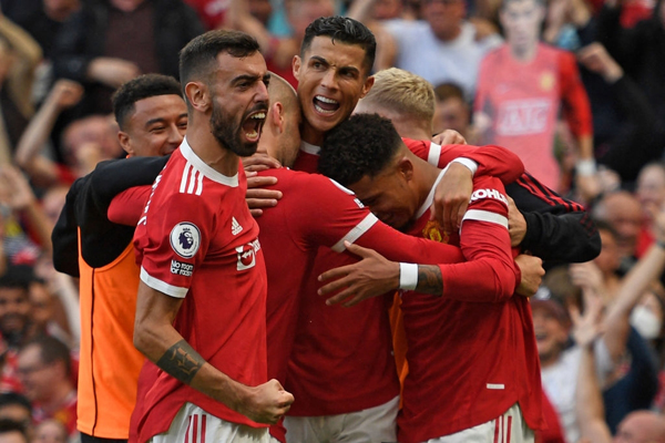 CR7 đã nhanh chóng hòa mình với thế hệ mới của Man Utd
