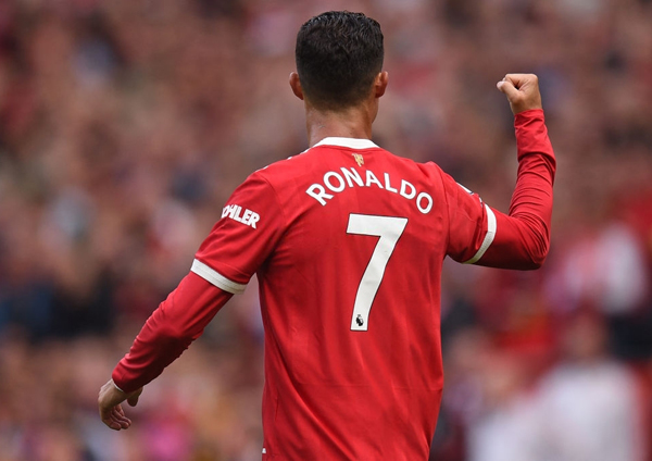 Ronaldo đã có màn ra mắt như mơ trong ngày trở lại Old Trafford