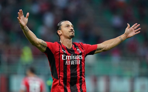 Ibrahimovic ghi bàn trở lại sau 7 phút ra sân