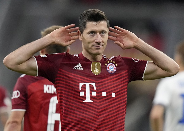 Lewandowski sẽ giành chiến thắng trong cuộc bình chọn QBV 2021?