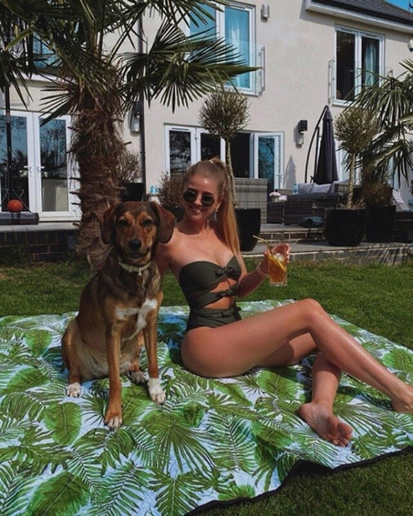 Sophie - Nàng WAG xinh đẹp và bốc lửa nhất của Arsenal