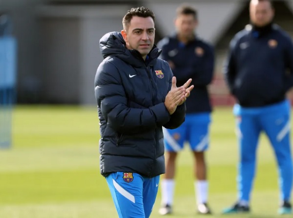 Nhiều án phạt dưới thời Pep và Enrique được Xavi áp dụng trở lại