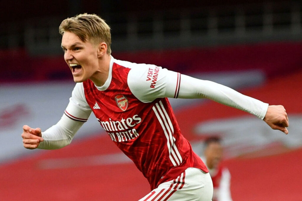 odegaard-mot-trong-nhung-ban-hd-dat-gia-o-ngoai-hang-anh-2021-bongdavn.net