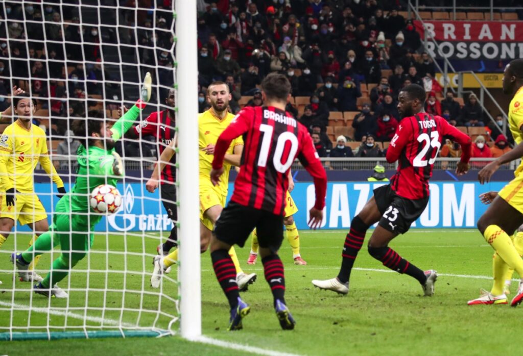 ban-thang-cua-fikayo-tomori-khong-cuu-duoc-milan-bongdavn.net