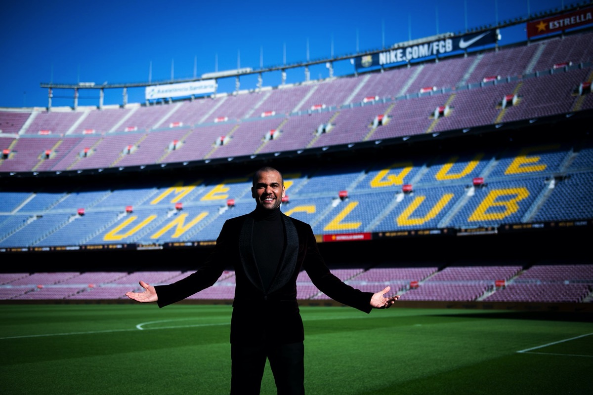 dani-alves-xavi-se-mang-den-barca-vi-dai-phien-ban-3-0-bongdavn.net