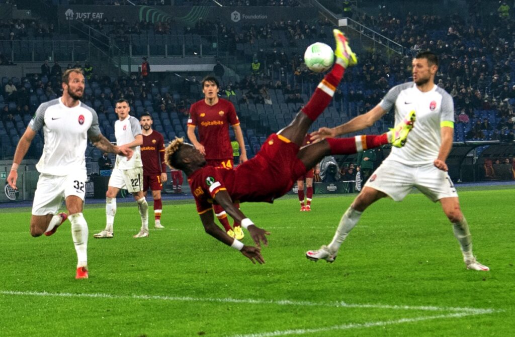 tammy-abraham-dang-deu-dan-ghi-ban-bongdavn.net