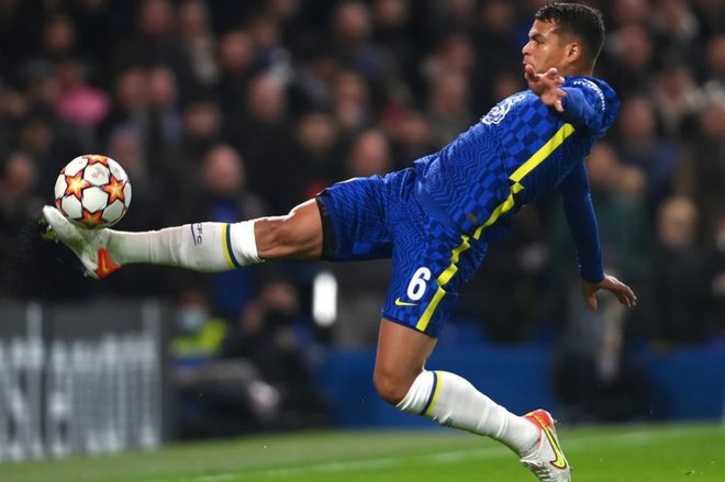 Thiago Silva tiếp tục giữ vững phong độ