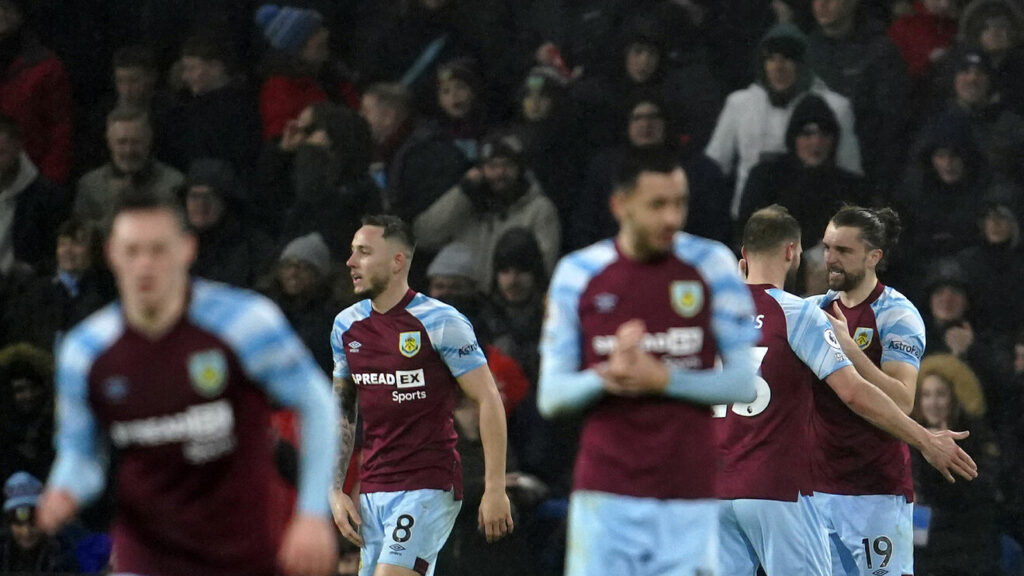 burnley-1-1-man-utd-cong-cun-thu-kem-bongdavn.net